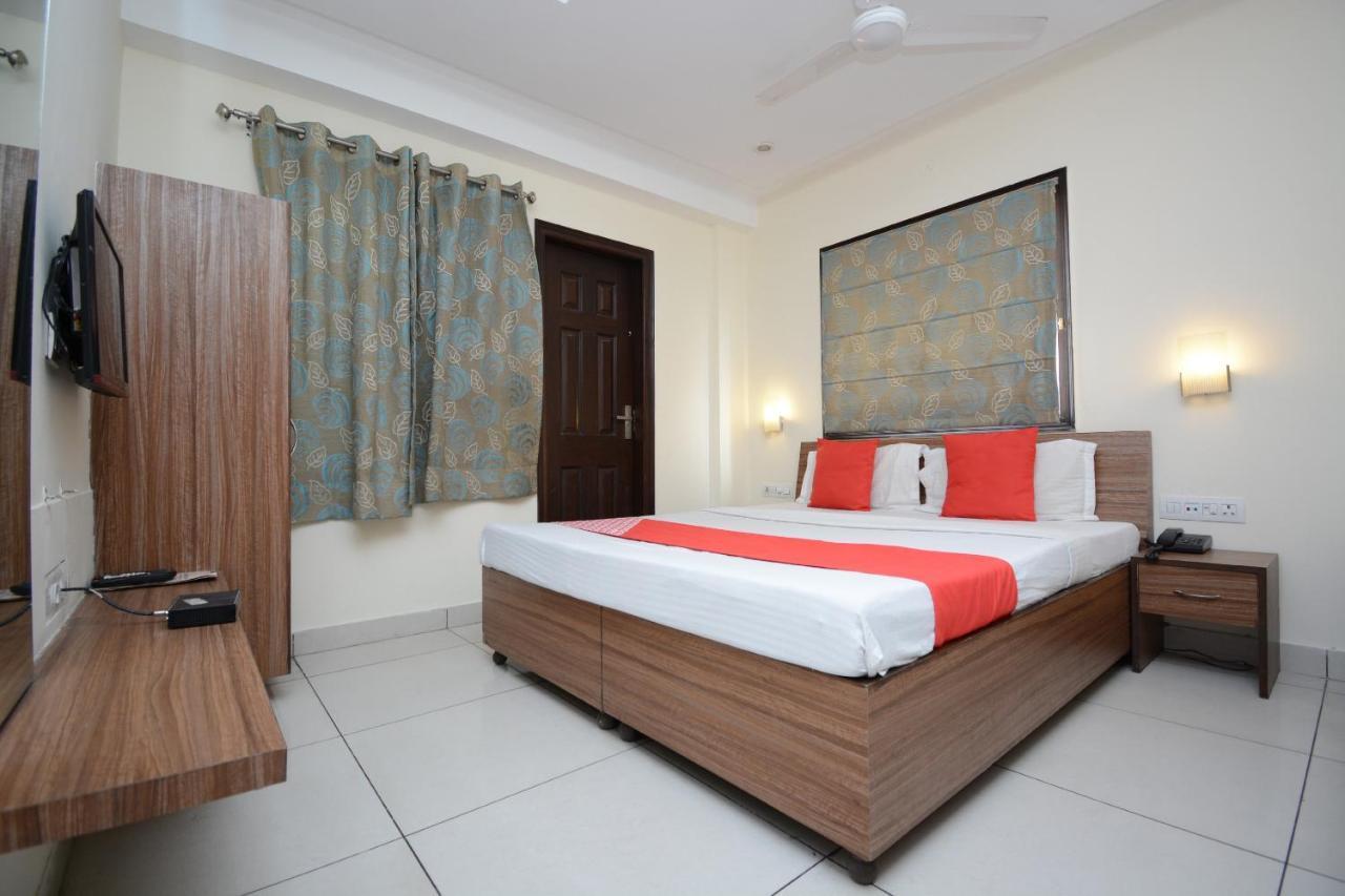 Oyo 5478 Skippers Inn Ludhiana Buitenkant foto