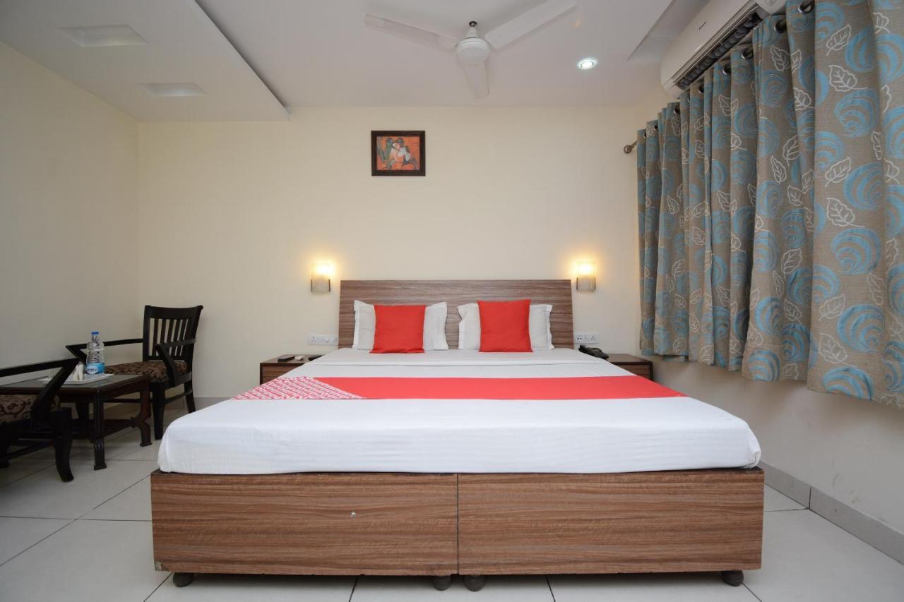 Oyo 5478 Skippers Inn Ludhiana Buitenkant foto